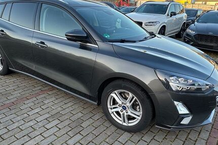 Ford Focus 114.000 km 12.912 &euro; Weinheim 69469