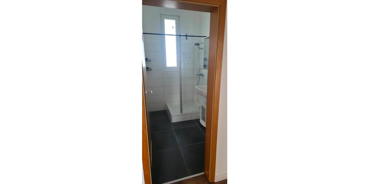 Etagenwohnung Ludwigshafen am Rhein Mundenheim - 3 Zimmer, 85 m&sup2;, 1.300&euro; | Angebot:26336266