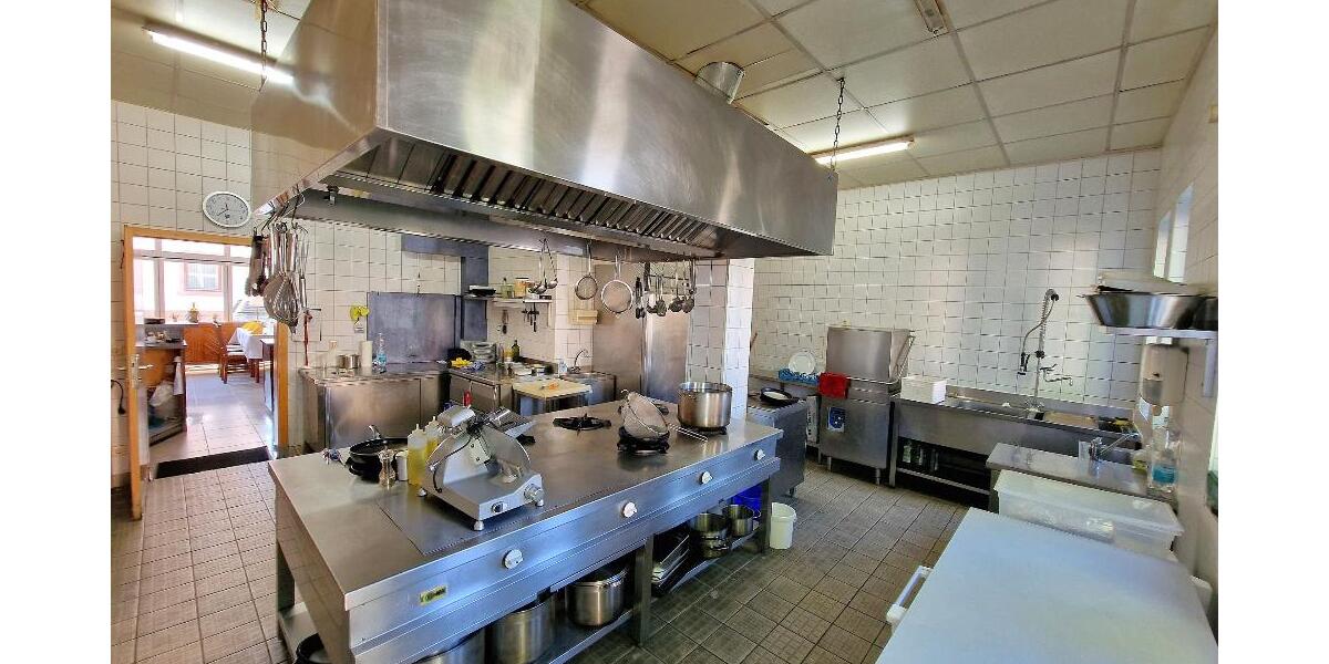 Top-Gelegenheit: Eingeführtes Familienrestaurant mit Inventar & Stammkundschaft abzugeben - Gewerbeobjekt Reilingen | Angebot:26709372