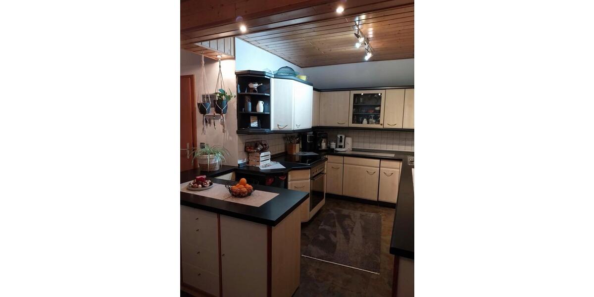 Etagenwohnung Lampertheim - 4 Zimmer, 105 m&sup2;, 1.250&euro; | Angebot:26268518