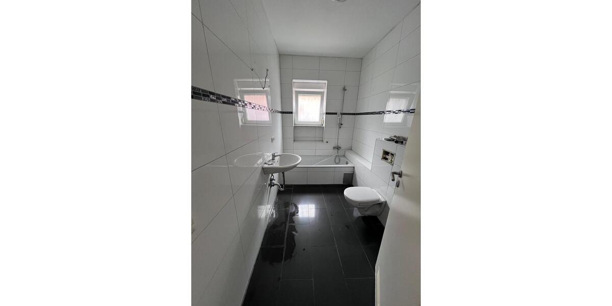 Erdgeschoßwohnung Mannheim Neckarstadt-Ost - 3 Zimmer, 85 m&sup2;, 1.400&euro; | Angebot:26169739