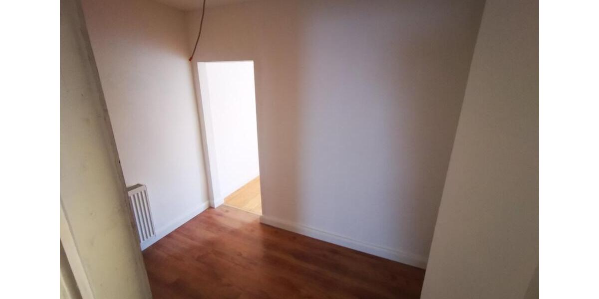 Etagenwohnung Heppenheim (Bergstraße) - 6.5 Zimmer, 130 m&sup2;, 1.390&euro; | Angebot:26415781