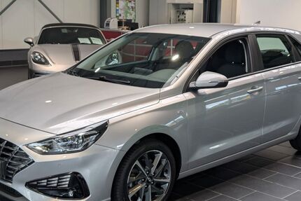 Hyundai i30 93.000 km 14.900 &euro; Weinheim 69469