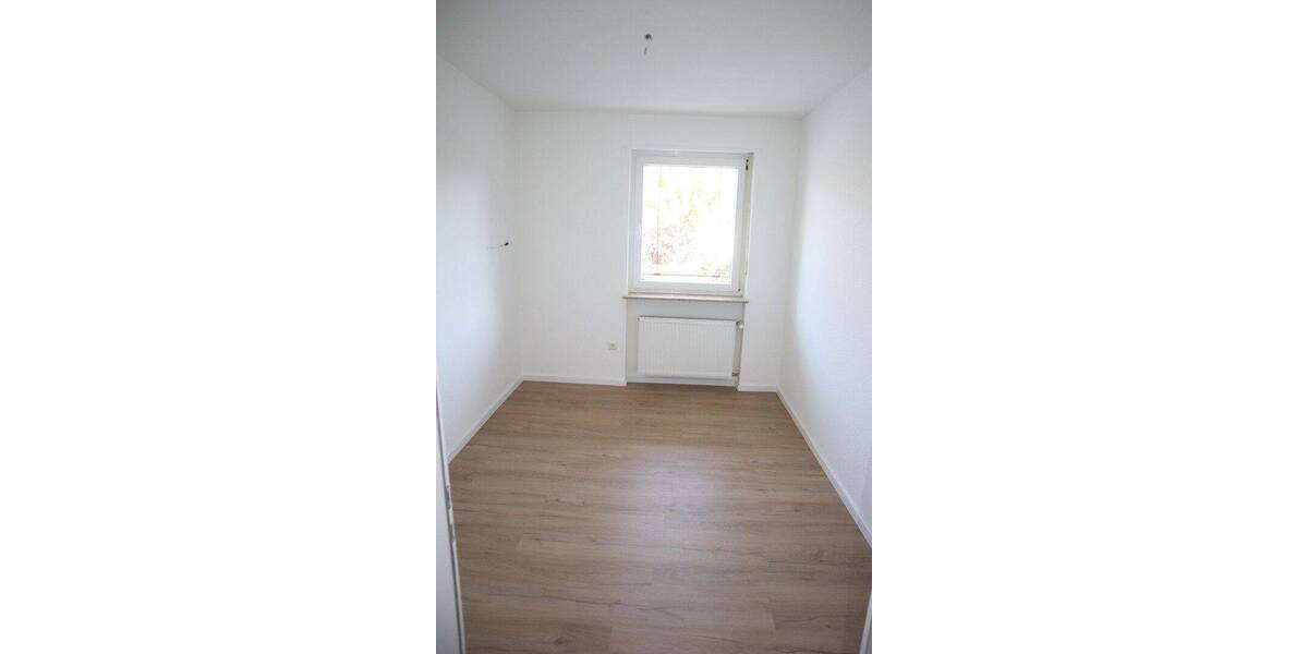 Etagenwohnung Ludwigshafen Friesenheim/Nord - 4 Zimmer, 80 m&sup2;, 1.200&euro; | Angebot:26908856
