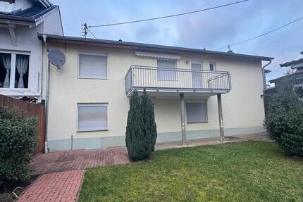 Haus Altlußheim - 3 Zimmer, 95 m&sup2;, 1.200&euro; | Angebot:25162823