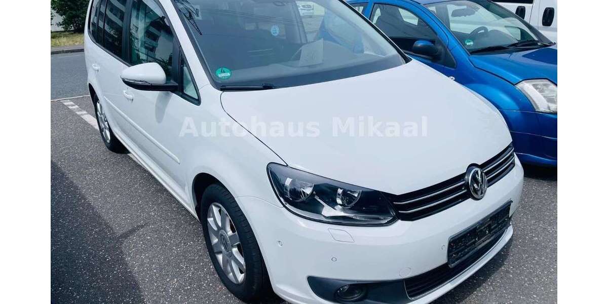VW Touran 111.000 km 7.999 &euro; Ketsch 68775