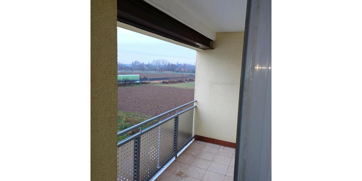 Dachgeschoßwohnung Laudenbach - 3.5 Zimmer, 92 m&sup2;, 1.180&euro; | Angebot:25334963