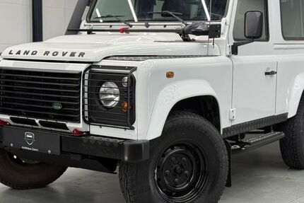 Land Rover Defender 161.150 km 34.880 &euro; Sinsheim 74889