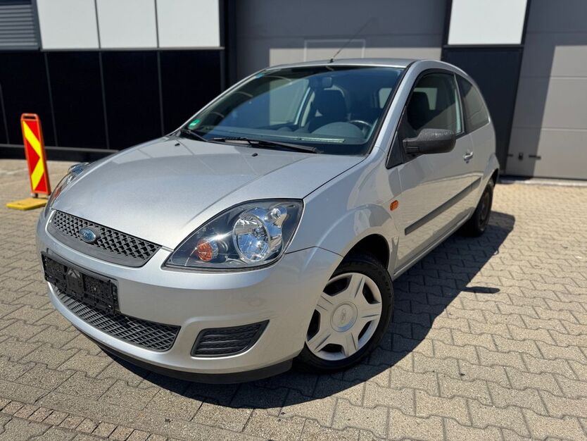 Ford Fiesta 149.000 km 2.499 € Eppelheim 69214