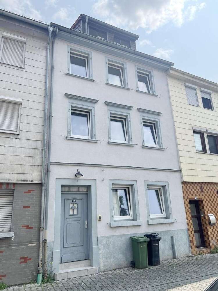 Haus zum Kaufen in Eberbach 199.900 € 179.79 m²