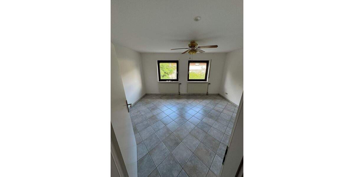 Reihenmittelhaus Ludwigshafen Ruchheim - 5 Zimmer, 125 m&sup2;, 1.500&euro; | Angebot:25822304