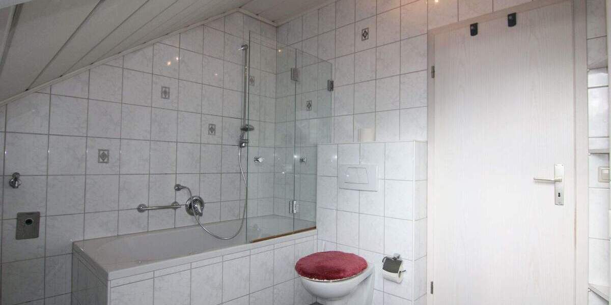 Reihenmittelhaus Walldorf - 8 Zimmer, 239 m&sup2;, 568.000&euro; | Angebot:25567401