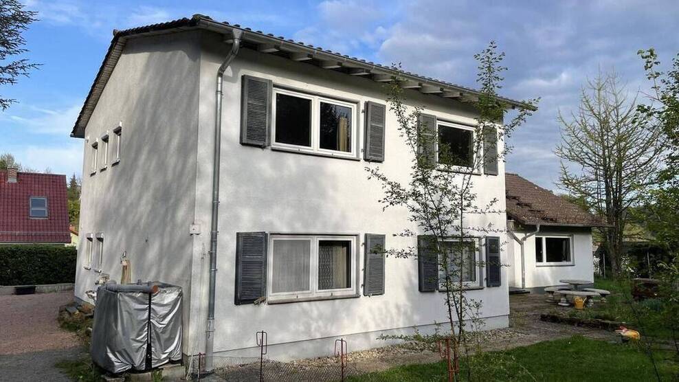 Modernes Landhaus mit schönem Garten - viele Nutzungsmöglichkeiten, zukunftssichere Investition