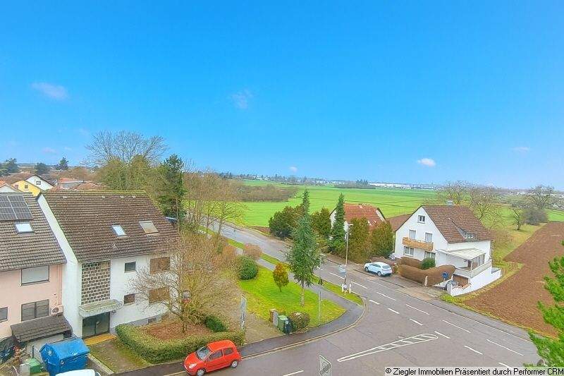 Etagenwohnung Edingen-Neckarhausen Edingen - 3 Zimmer, 82 m&sup2;, 250.000&euro; | Angebot:25800881