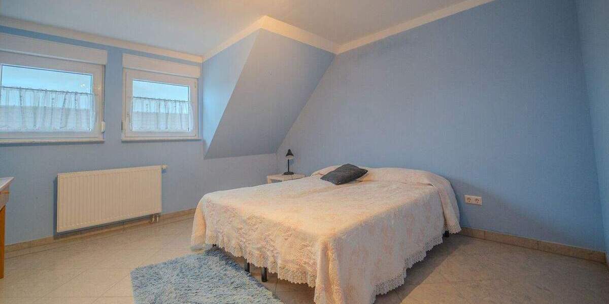 Einfamilienhaus Edingen-Neckarhausen Edingen - 7 Zimmer, 283 m&sup2;, 680.000&euro; | Angebot:24872175