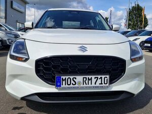 Suzuki Swift 1.2 Hybrid MT Comfort 3.500 km 19.990 &euro; Obrigheim-Asbach 74847