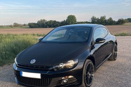 VW Scirocco 132.000 km 9.400 &euro; Oberhausen-Rheinhausen 68794