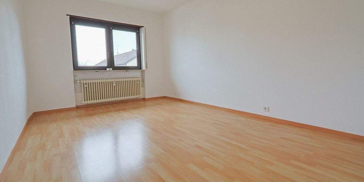 Etagenwohnung Schwetzingen - 3 Zimmer, 70 m&sup2;, 850&euro; | Angebot:25108294