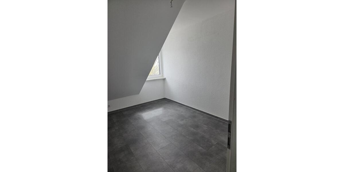 Maisonettenwohnung Mutterstadt - 6 Zimmer, 200 m&sup2;, 2.340&euro; | Angebot:26365112