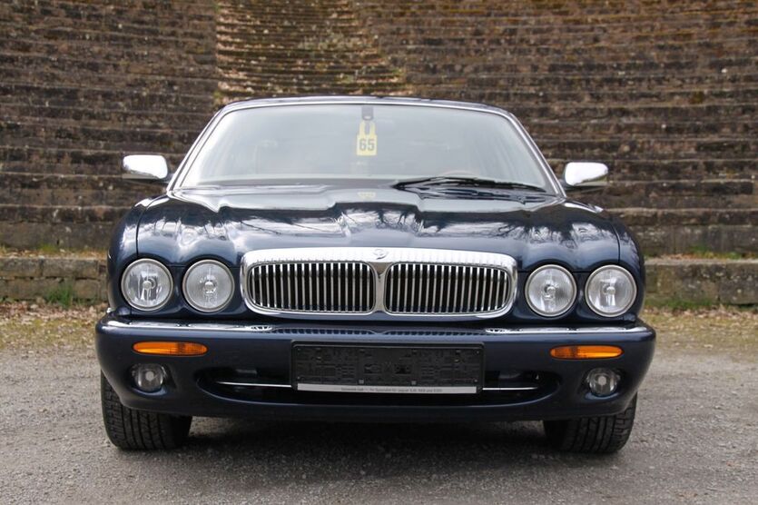 Jaguar Daimler 89.500 km 49.999 € Heppenheim 64646