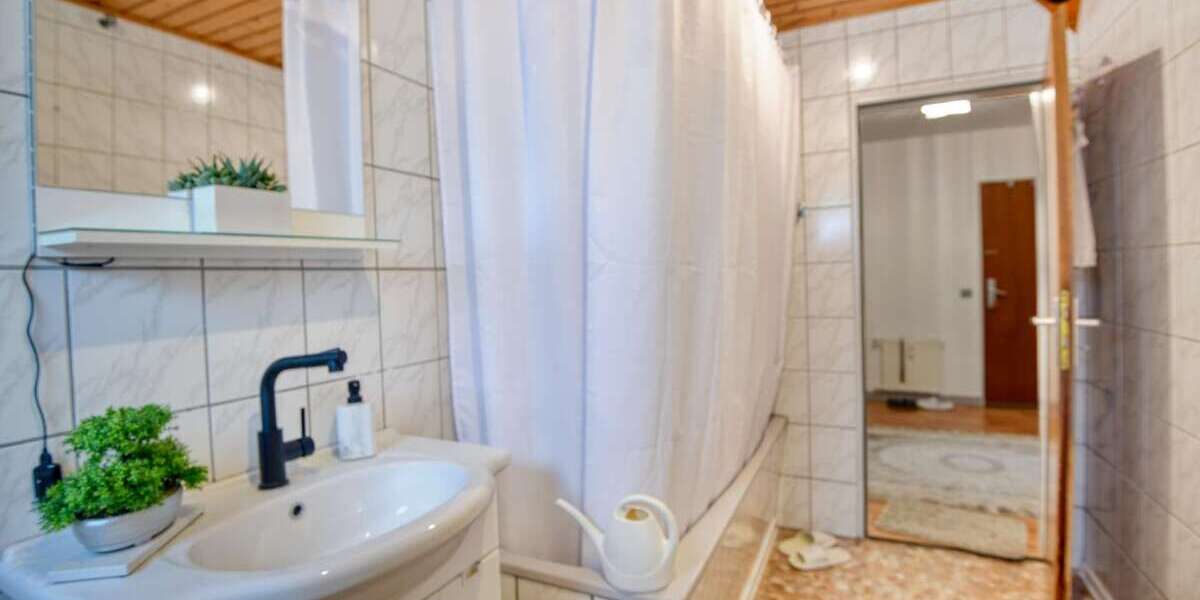 Gepflegte 3ZKB mit Balkon & EBK und Stellplatz in Bammental - 3- Bammental | Angebot:18594907