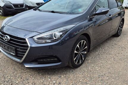 Hyundai i40 153.000 km 9.900 € Ludwigshafen 67065