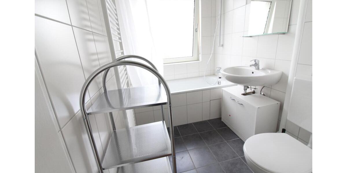 Etagenwohnung Ludwigshafen am Rhein Parkinsel - 1.5 Zimmer, 35 m&sup2;, 550&euro; | Angebot:24526622