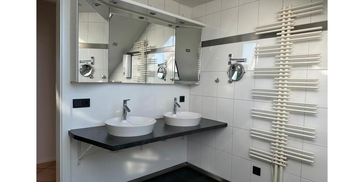 Dachgeschoßwohnung Ladenburg - 4 Zimmer, 108 m&sup2;, 546.000&euro; | Angebot:25099574