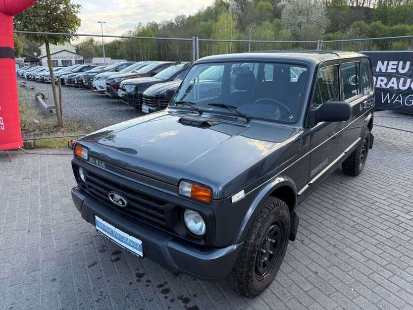 Lada Taiga 101.000 km 10.900 € Moerlenbach 69509