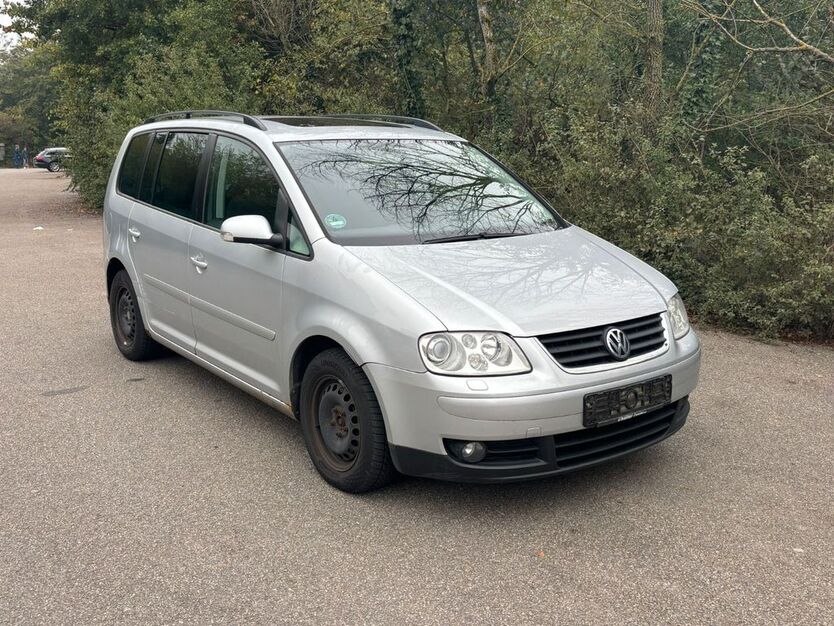 VW Touran 236.500 km 1.499 € Viernheim 68519