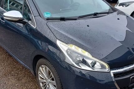 Peugeot 208 112.000 km 9.990 &euro; Ludwigshafen am Rhein 67059