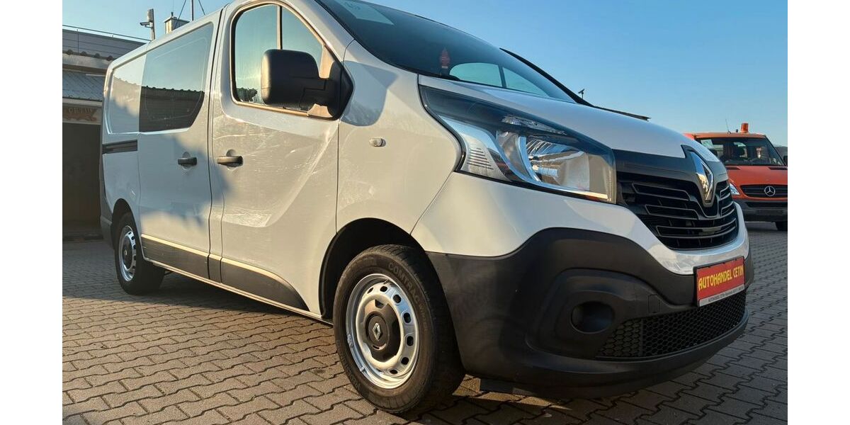 Renault Trafic 166.798 km 8.900 &euro; mannheim 68219