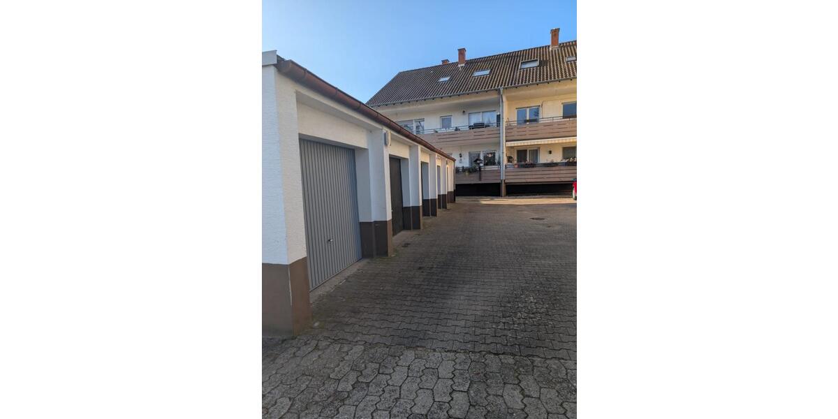 Dachgeschoßwohnung Hockenheim - 3 Zimmer, 77 m&sup2;, 239.000&euro; | Angebot:25396705