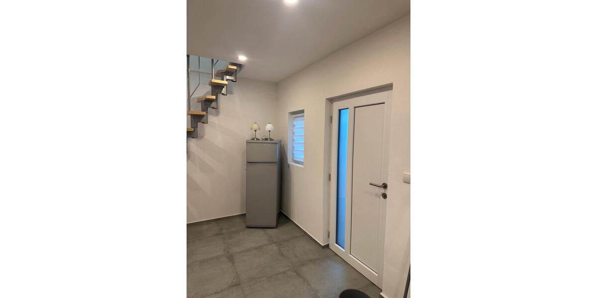 Charmante 2-Zimmer-Wohnung mit moderner Einbauküche zu vermieten 2 zimmer