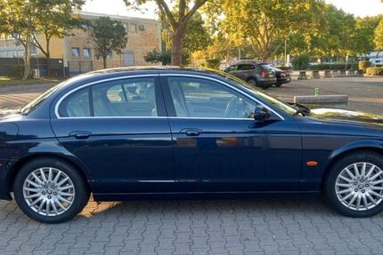Jaguar S-Type 114.000 km 7.950 &euro; Mannheim 68159