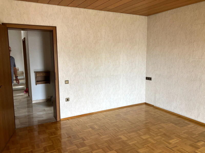 ObjNr:19739 - Schöne, toll geschnittene Doppelhaushälfte mit Terrasse und Garten in ruhiger Lage von Schifferstadt 5 zimmer