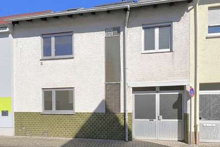 Haus zum Kaufen in Oftersheim 385.000 € 157.35 m² 6 zimmer