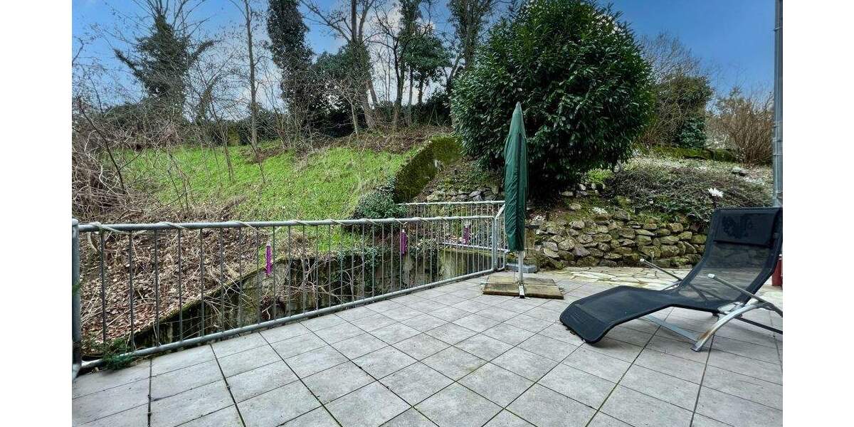 Etagenwohnung Lorsch - 2 Zimmer, 102 m&sup2;, 1.095&euro; | Angebot:25701638