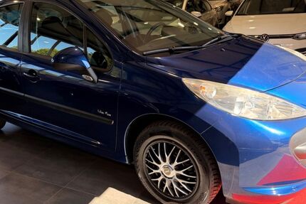 Peugeot 207 102.000 km 3.490 &euro; Ludwigshafen am Rhein 67059