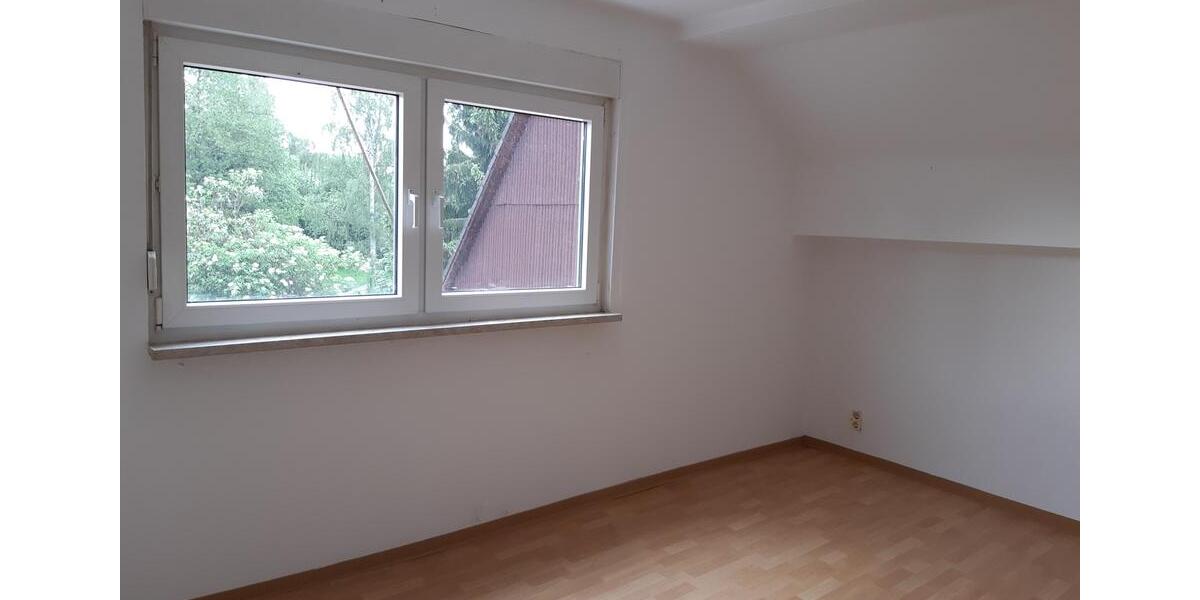 Dachgeschoßwohnung Oberzent - 4 Zimmer, 110 m&sup2;, 690&euro; | Angebot:24812095