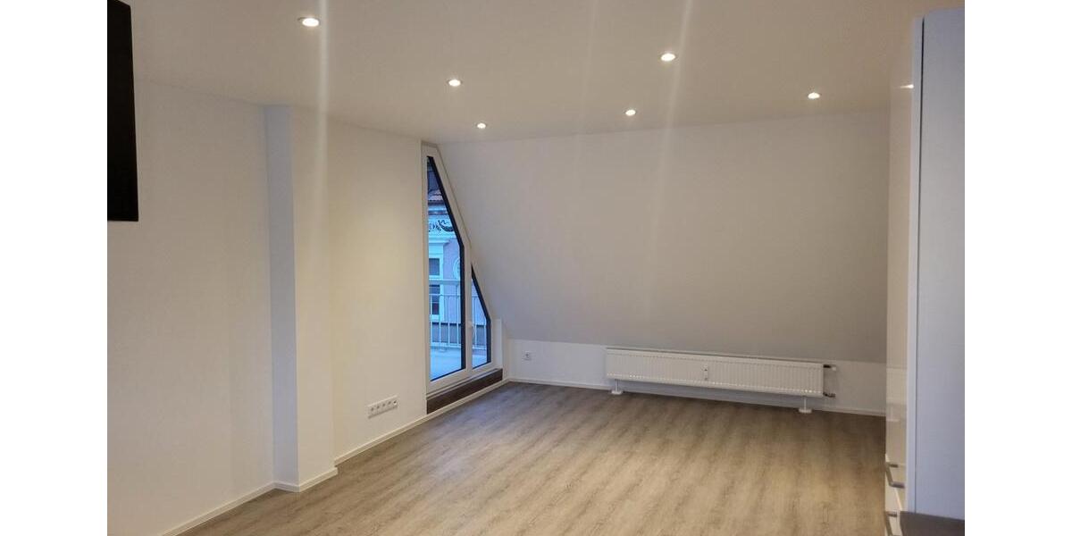 Dachgeschoßwohnung Heidelberg Neuenheim - 1.5 Zimmer, 78 m&sup2;, 875&euro; | Angebot:26348735
