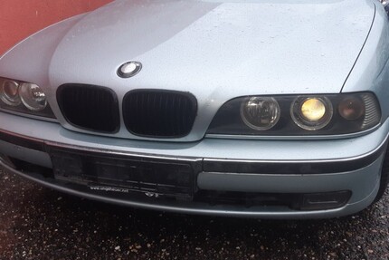 BMW 523i 307.000 km 1.990 € Forst 76694