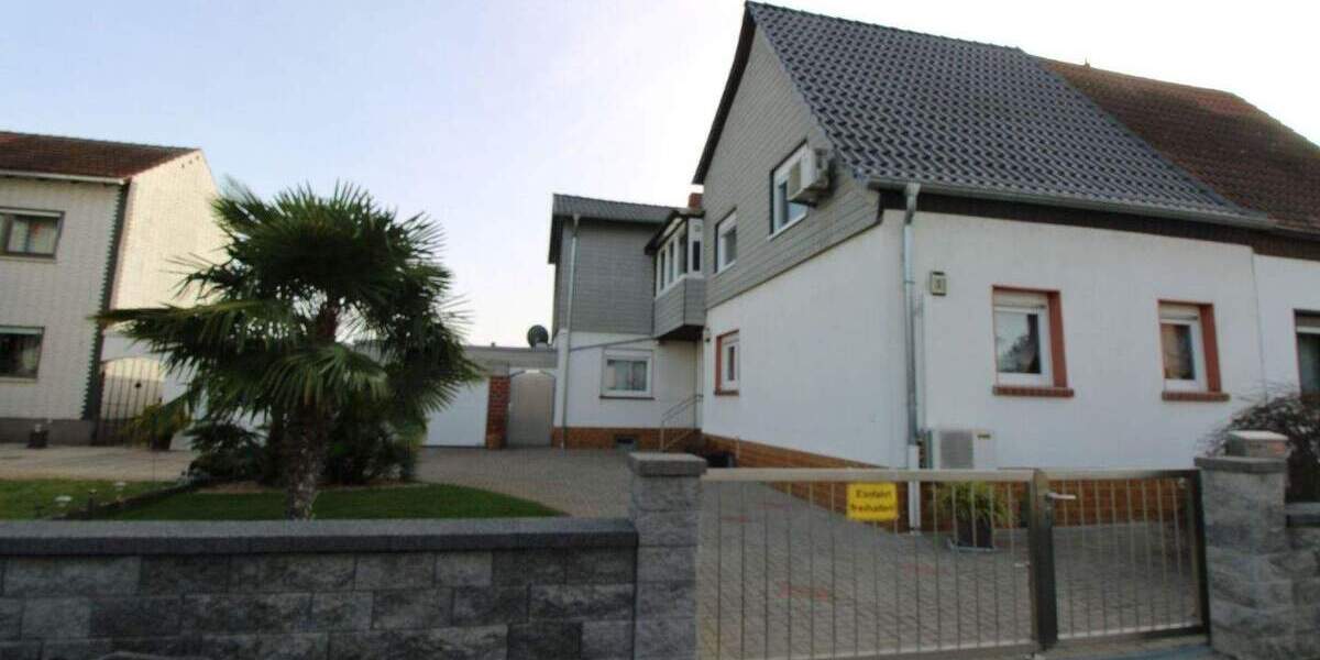 Wohnträume leben: Gehobenes Zweifamilienhaus in Ludwigshafen am Rhein 6 zimmer