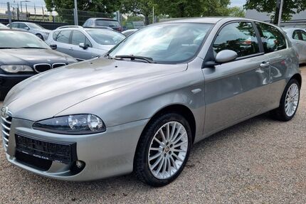 Alfa Romeo 147 108.000 km 2.990 &euro; Mannheim 68199