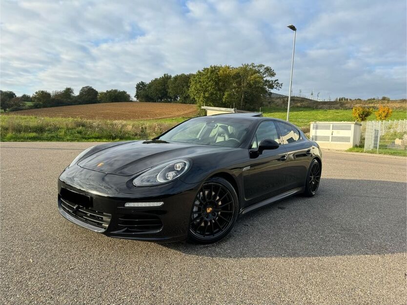 Porsche Panamera 217.000 km 26.000 € Sinsheim 74889