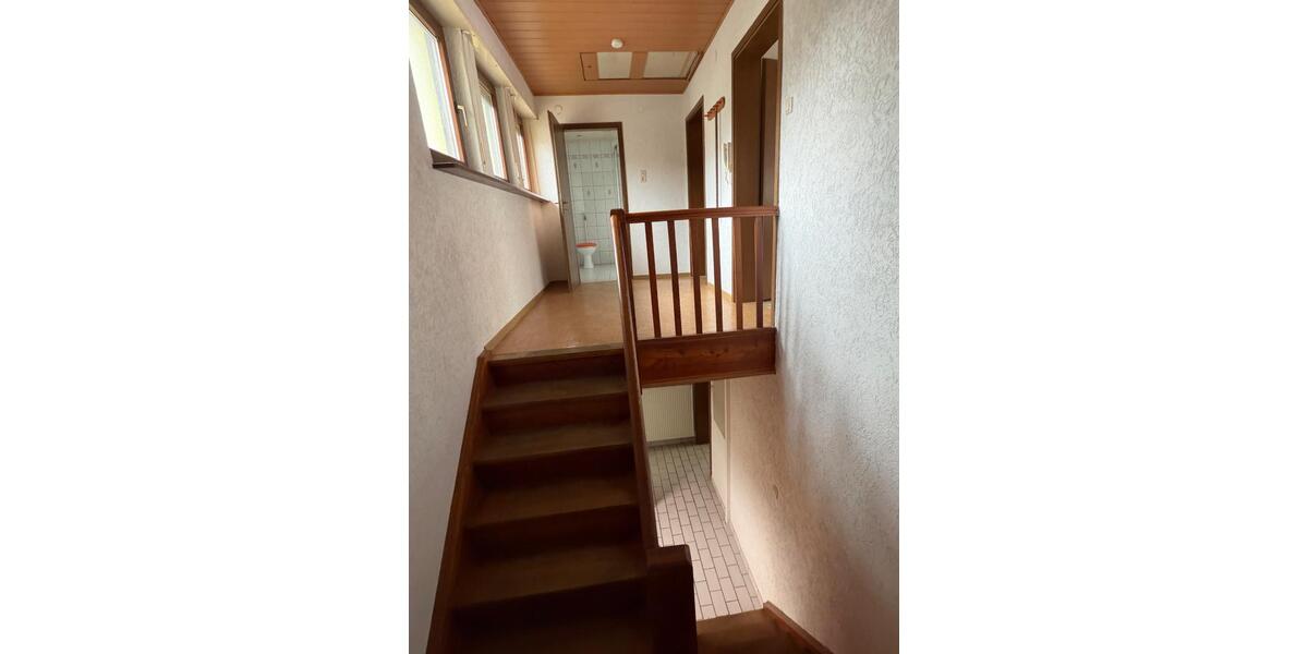 Mehrfamilienhaus, Wohnhaus Sinsheim - 8 Zimmer, 166 m&sup2;, 350.000&euro; | Angebot:27146210