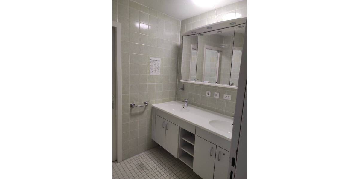 Etagenwohnung Mannheim Käfertal - 7 Zimmer, 167 m&sup2;, 2.080&euro; | Angebot:26806947
