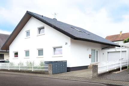 Haus Sandhausen - 7 Zimmer, 195 m&sup2;, 1.150.000&euro; | Angebot:26836013
