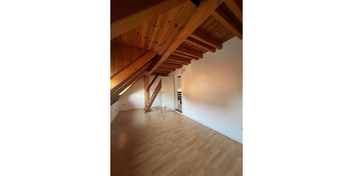 Einfamilienhaus Eberbach - 7 Zimmer, 130 m&sup2;, 1.300&euro; | Angebot:24648278