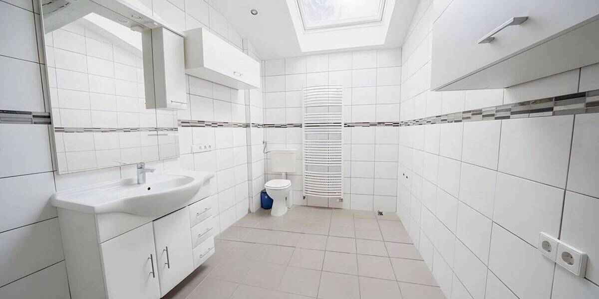 Mehrfamilienhaus, Wohnhaus Wiesloch - 1 Zimmer, 448 m&sup2;, 895.000&euro; | Angebot:26556381